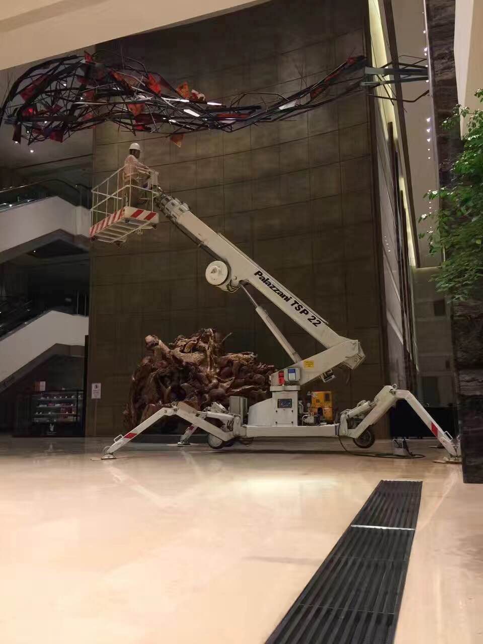 22米蜘蛛式高空車(chē)